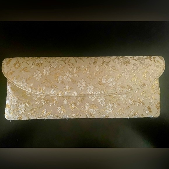 Vintage Gold & Ivory Floral Jacquard Clutch - Picture 3 of 9